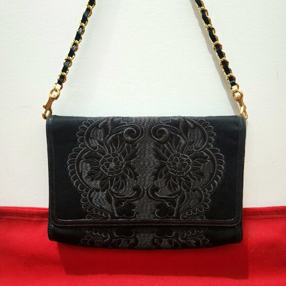 ISABELLA FIORE LOREN EMBROIDERED BLACK SHOULDER BAG CLUTCH - Picture 1 of 8